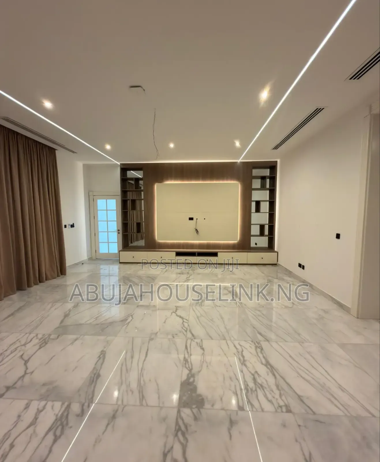 8bdrm Mansion in Maitama Main Abuja for sale in Maitama