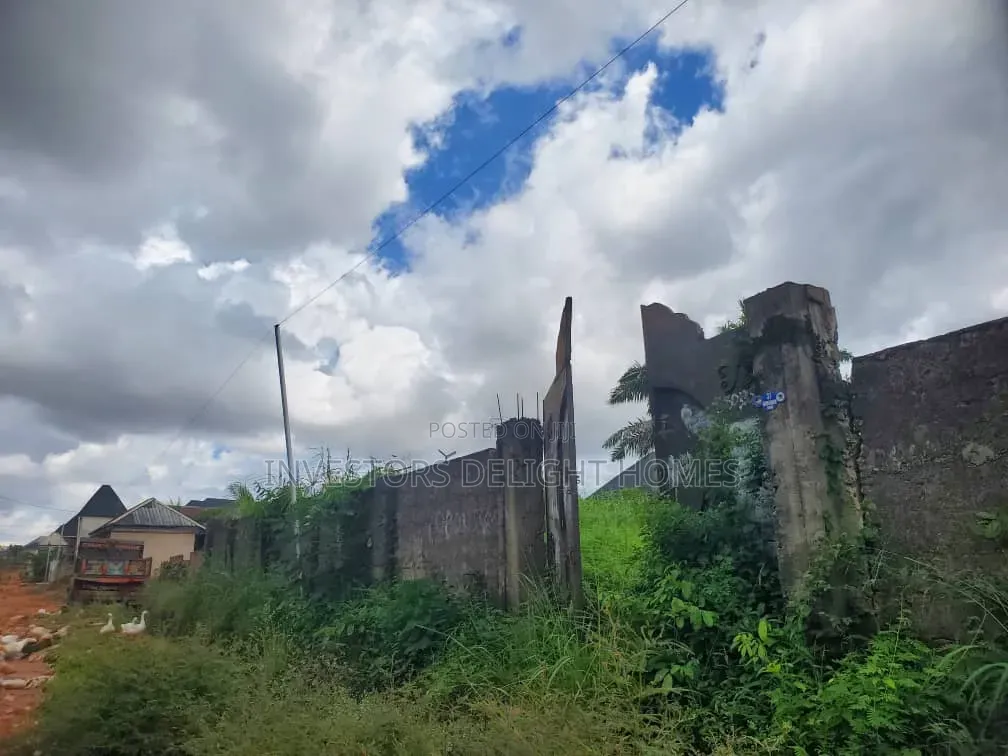 Residential/Commercial Land for Sale in Oshimili North