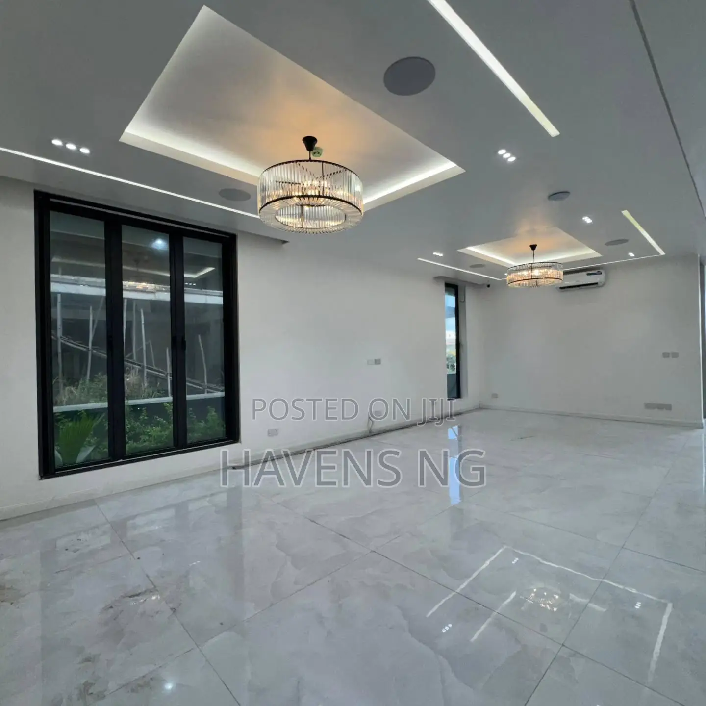 5bdrm Duplex in Ikate for sale in Ikate