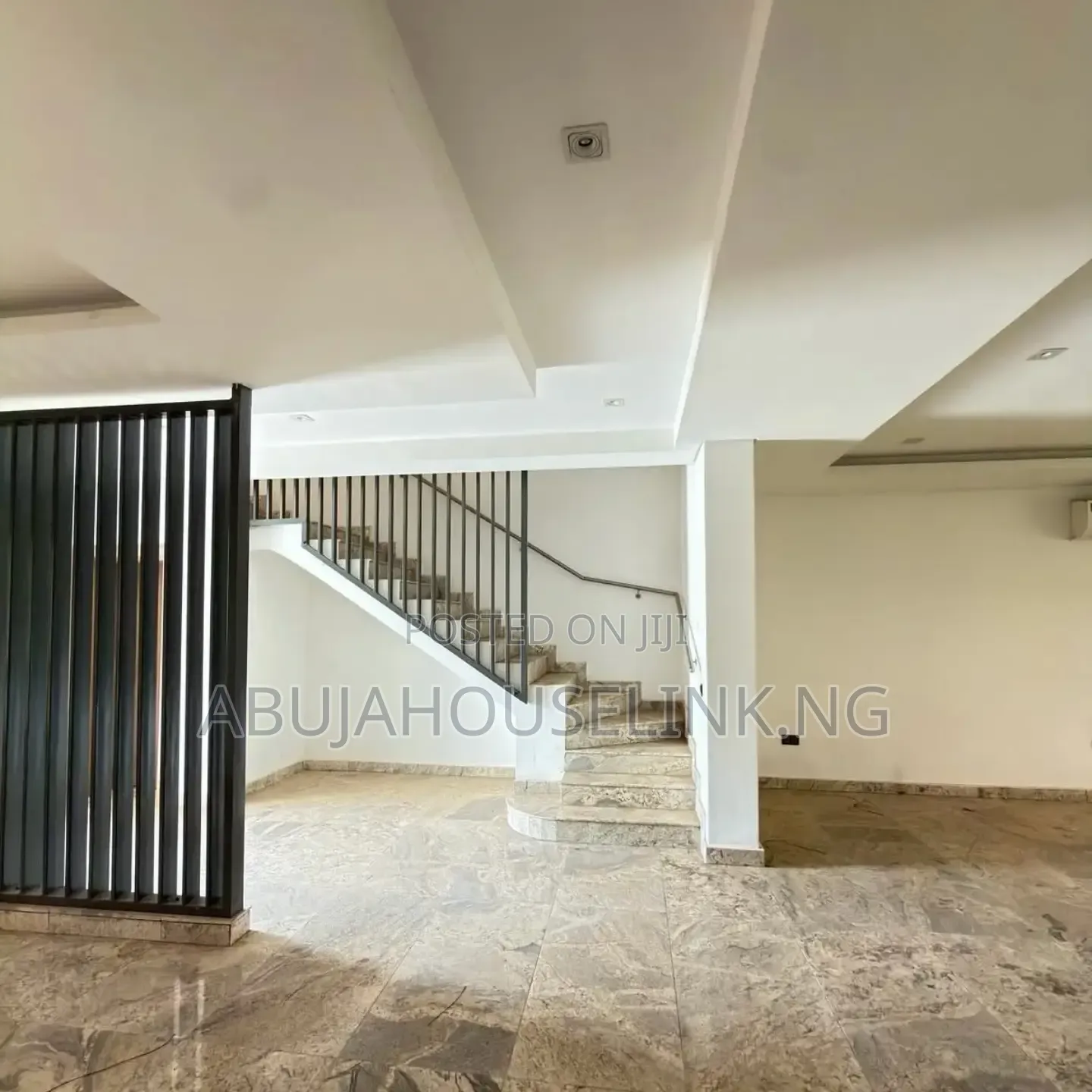 4bdrm Duplex in Wuse 2 Abuja for sale in Wuse 2
