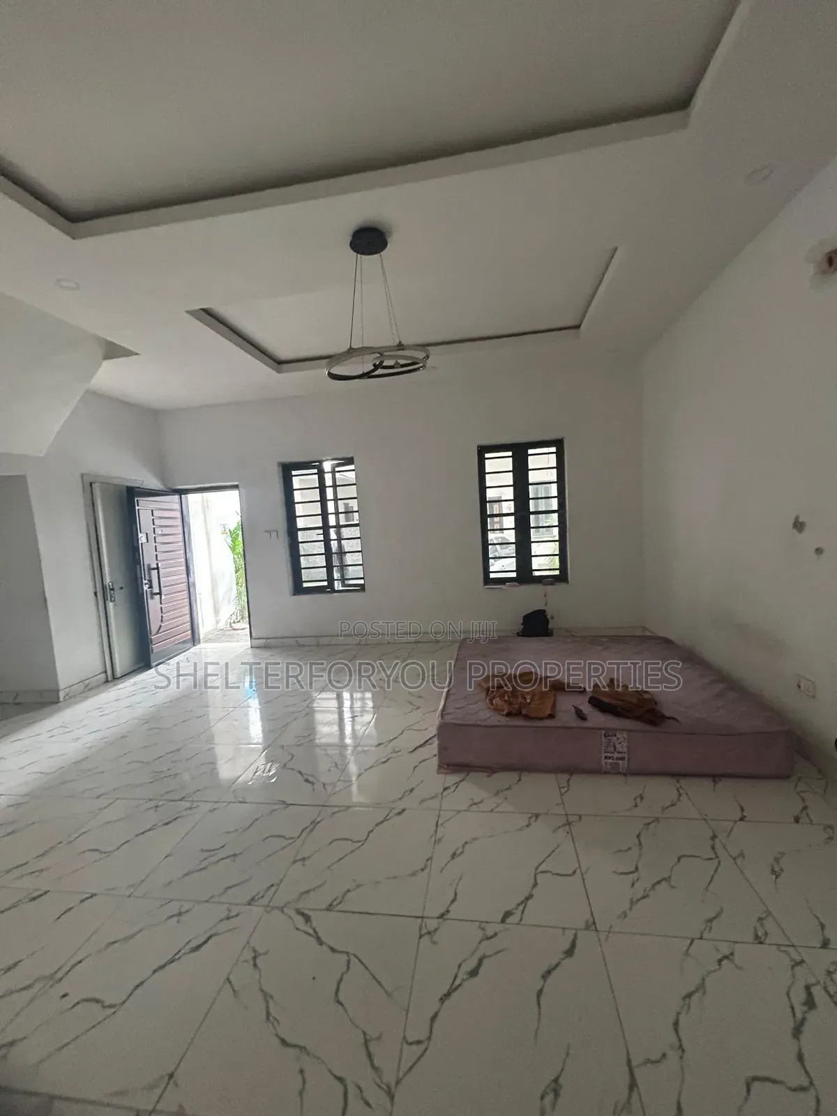 4bdrm Duplex in Ikota for sale in Ikota