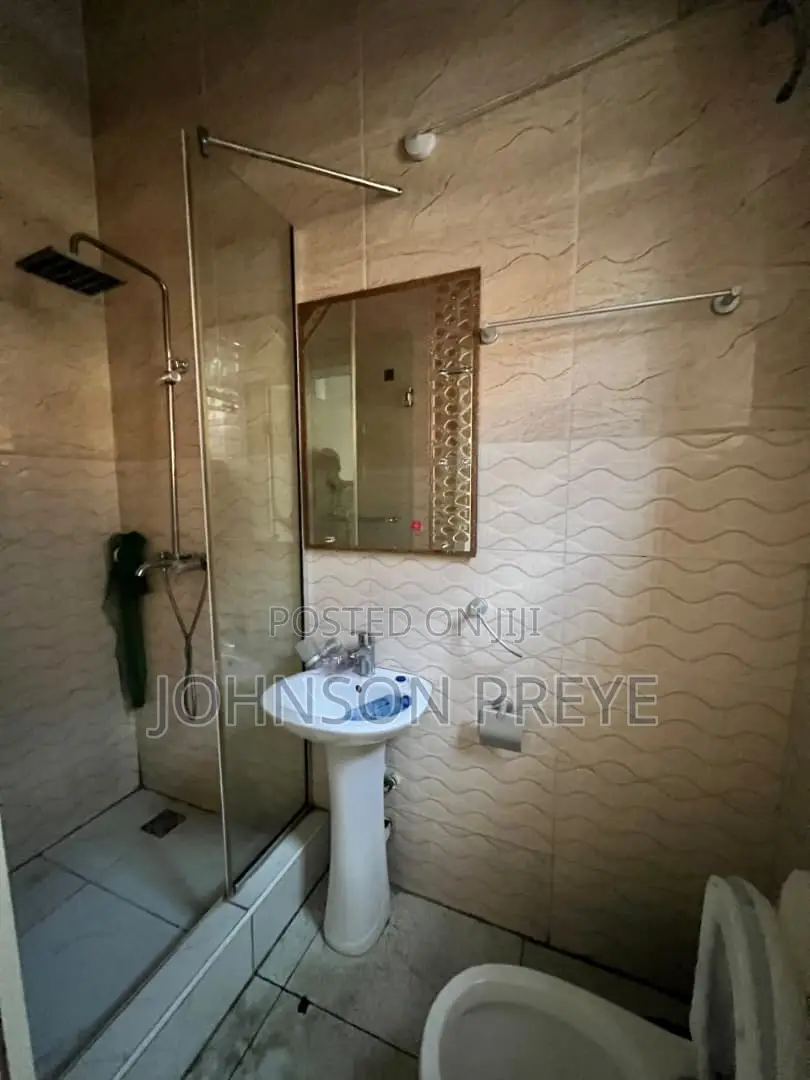 4bdrm House in John Estate, Agungi for rent in Agungi