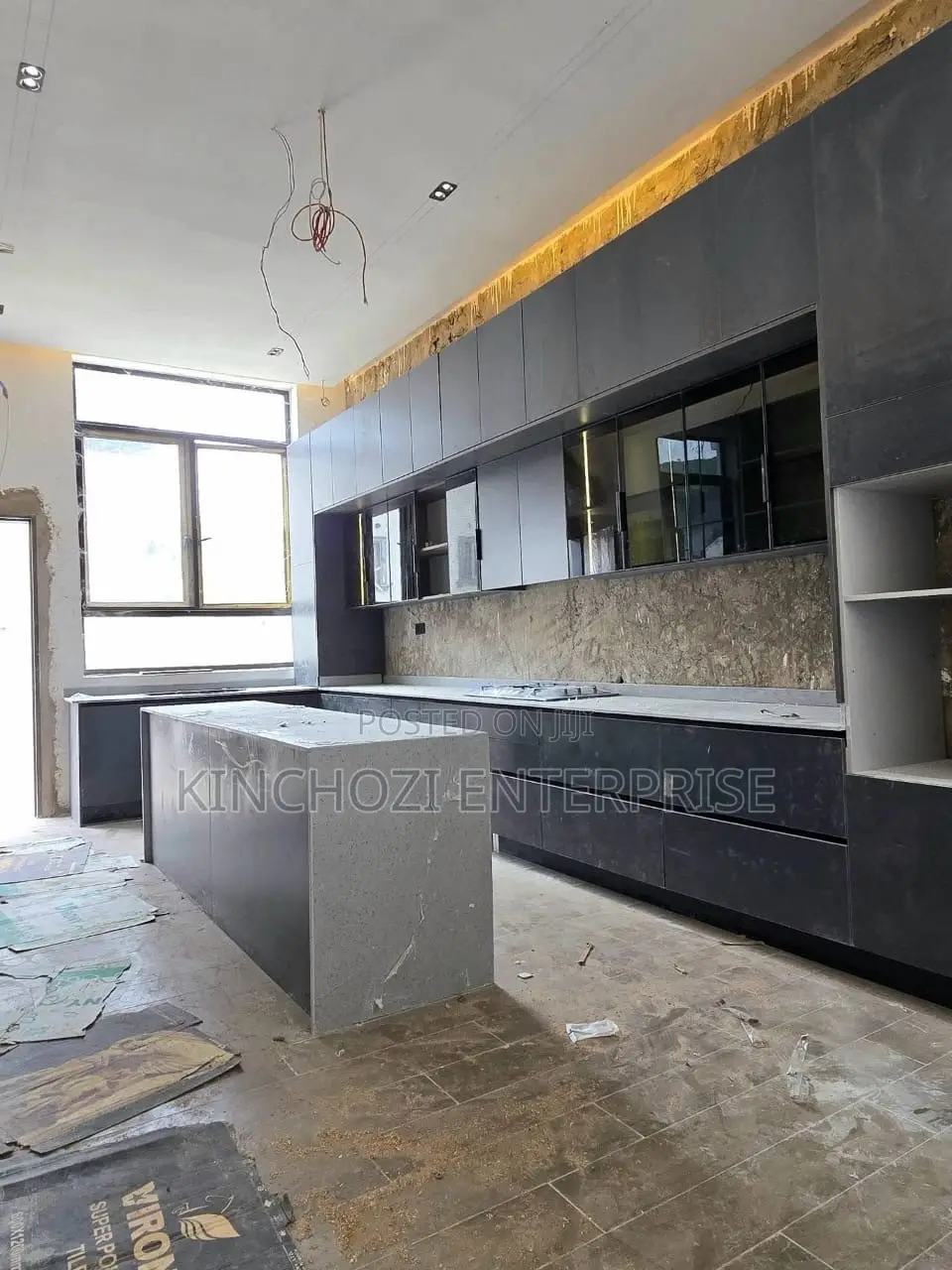 7bdrm Duplex in Shehu Street Guzape for sale in Guzape District