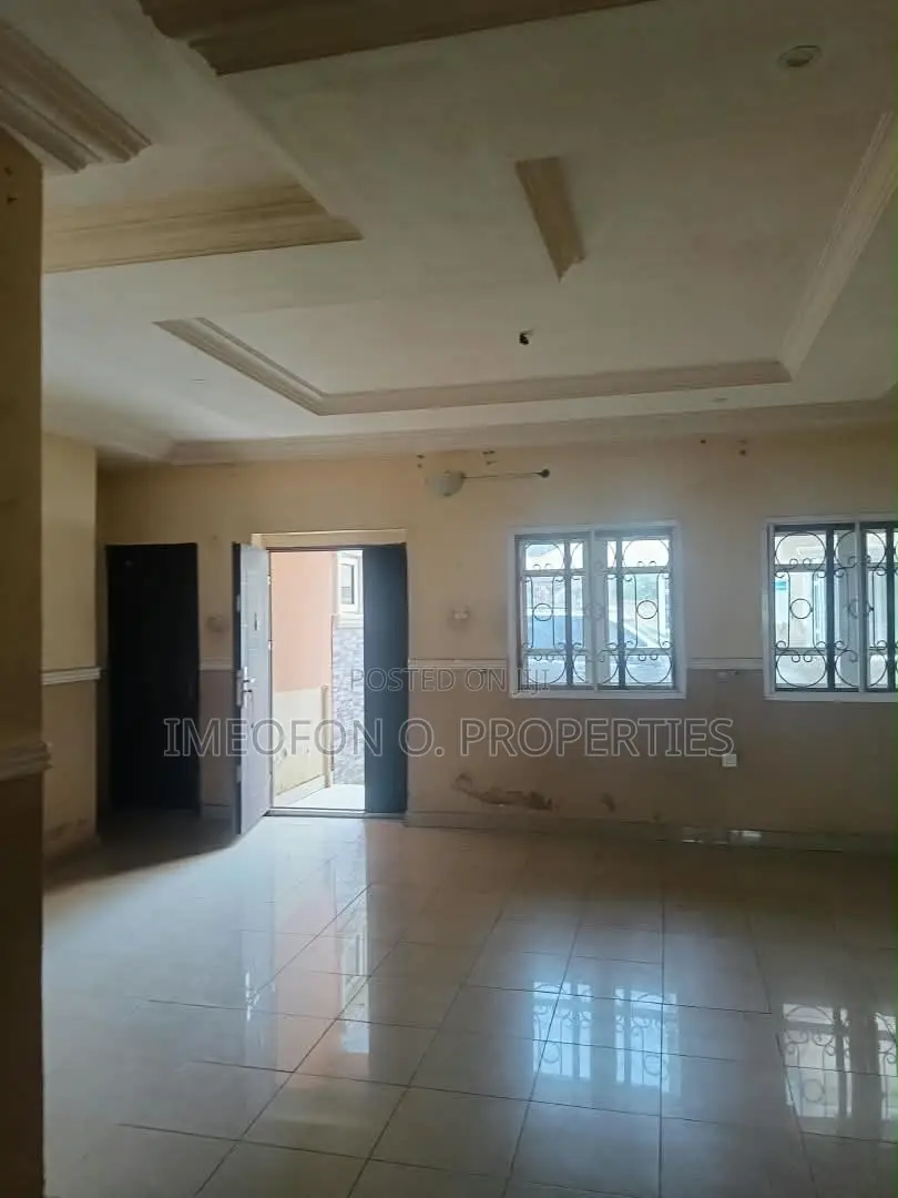 3bdrm Apartment in Kubwa for rent in Kubwa
