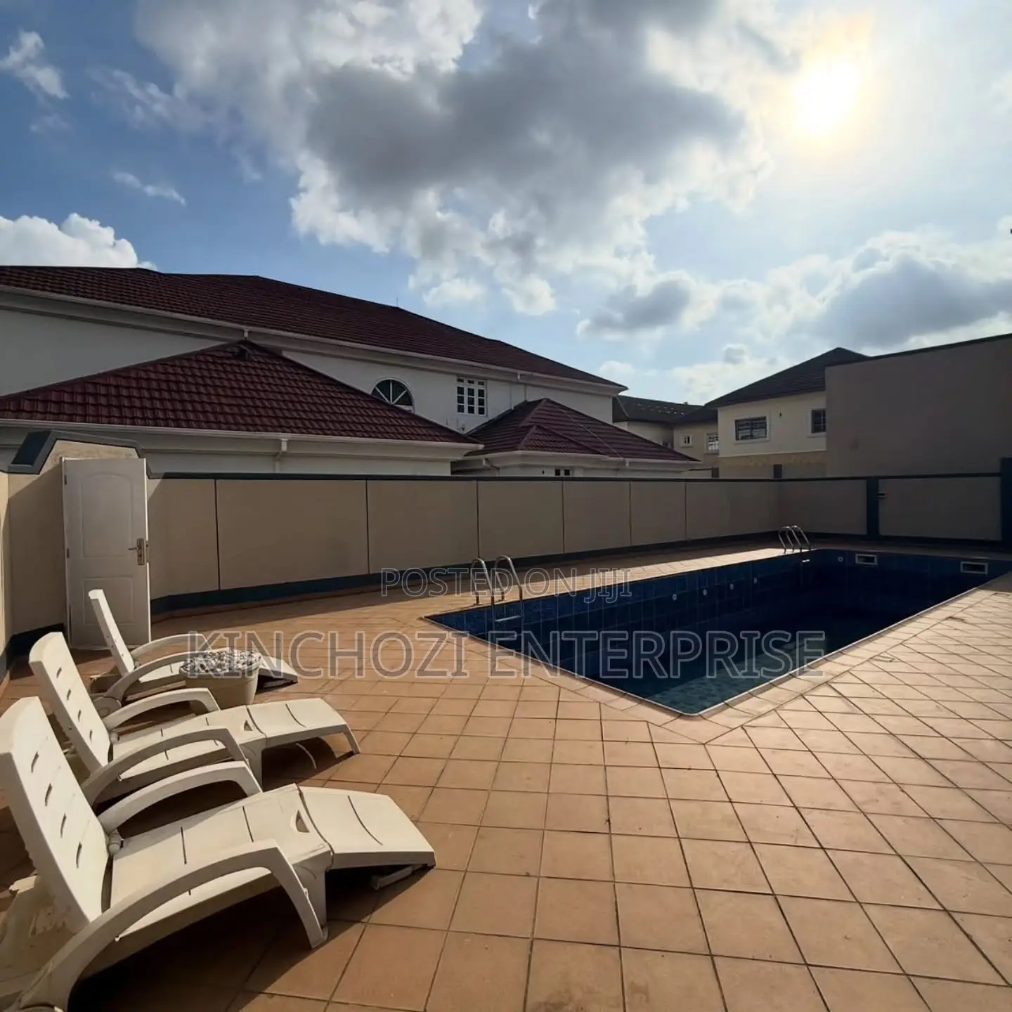 5bdrm Duplex in Apo Legislative, Zone B for sale in Zone B
