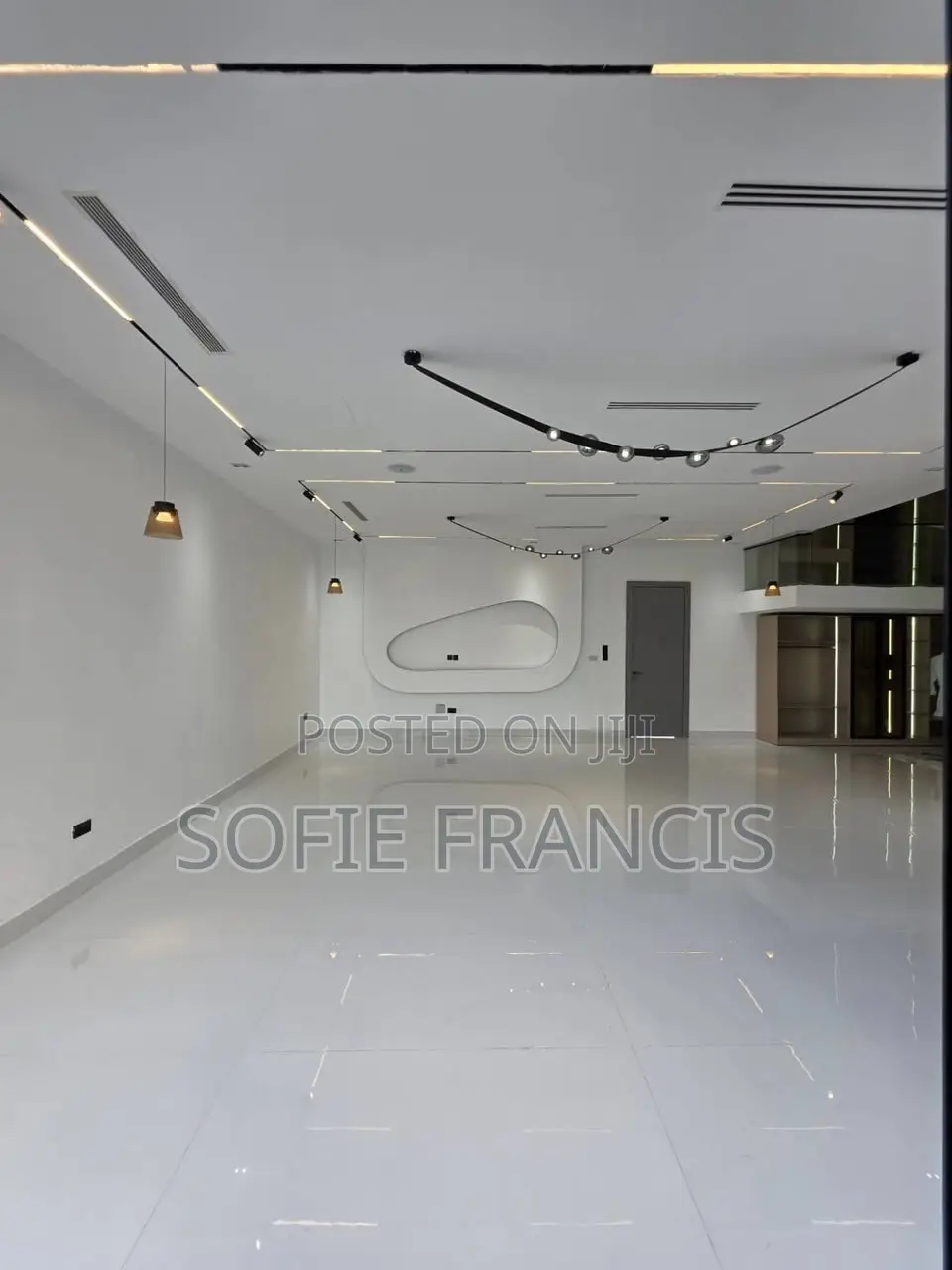 5bdrm Duplex in Osapa London for sale in Osapa london
