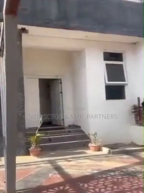 6bdrm Apartment in Life Camp for sale in Life Camp