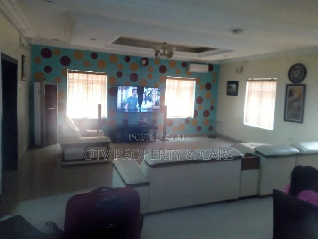 5bdrm House in Ikota for sale in Ikota