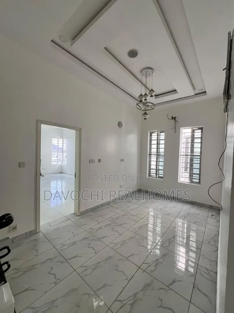 4bdrm Duplex in Agungi for rent in Agungi