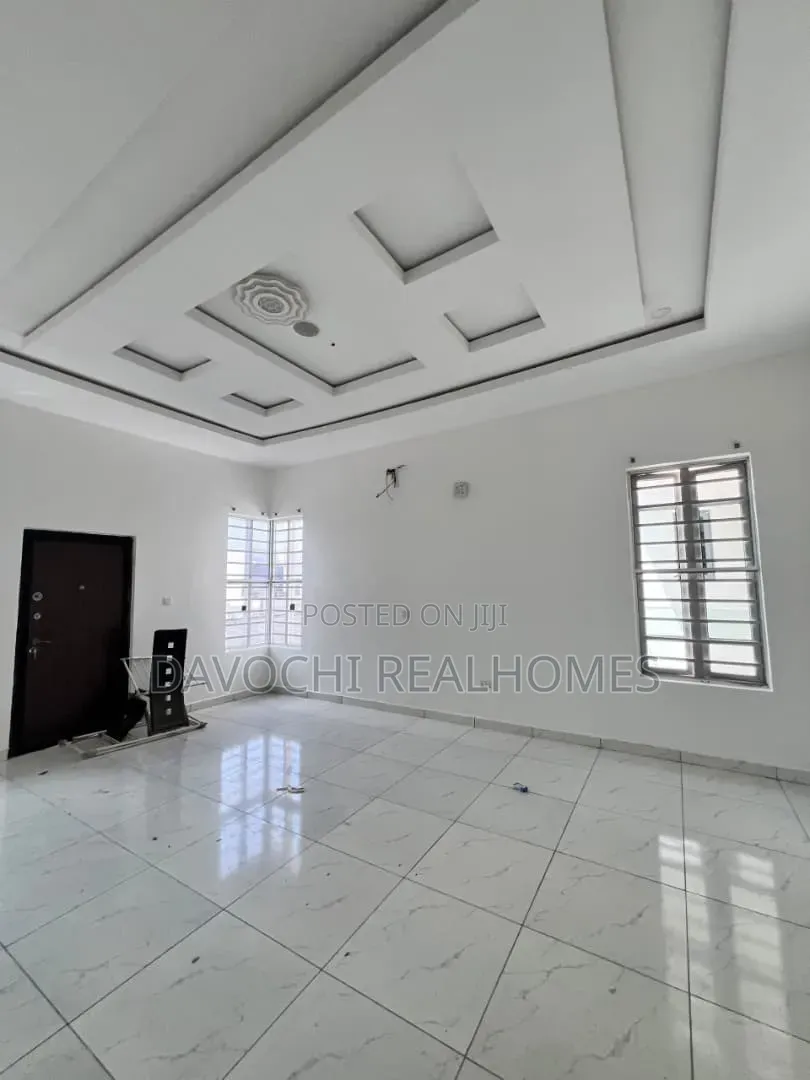4bdrm Duplex in Agungi for rent in Agungi