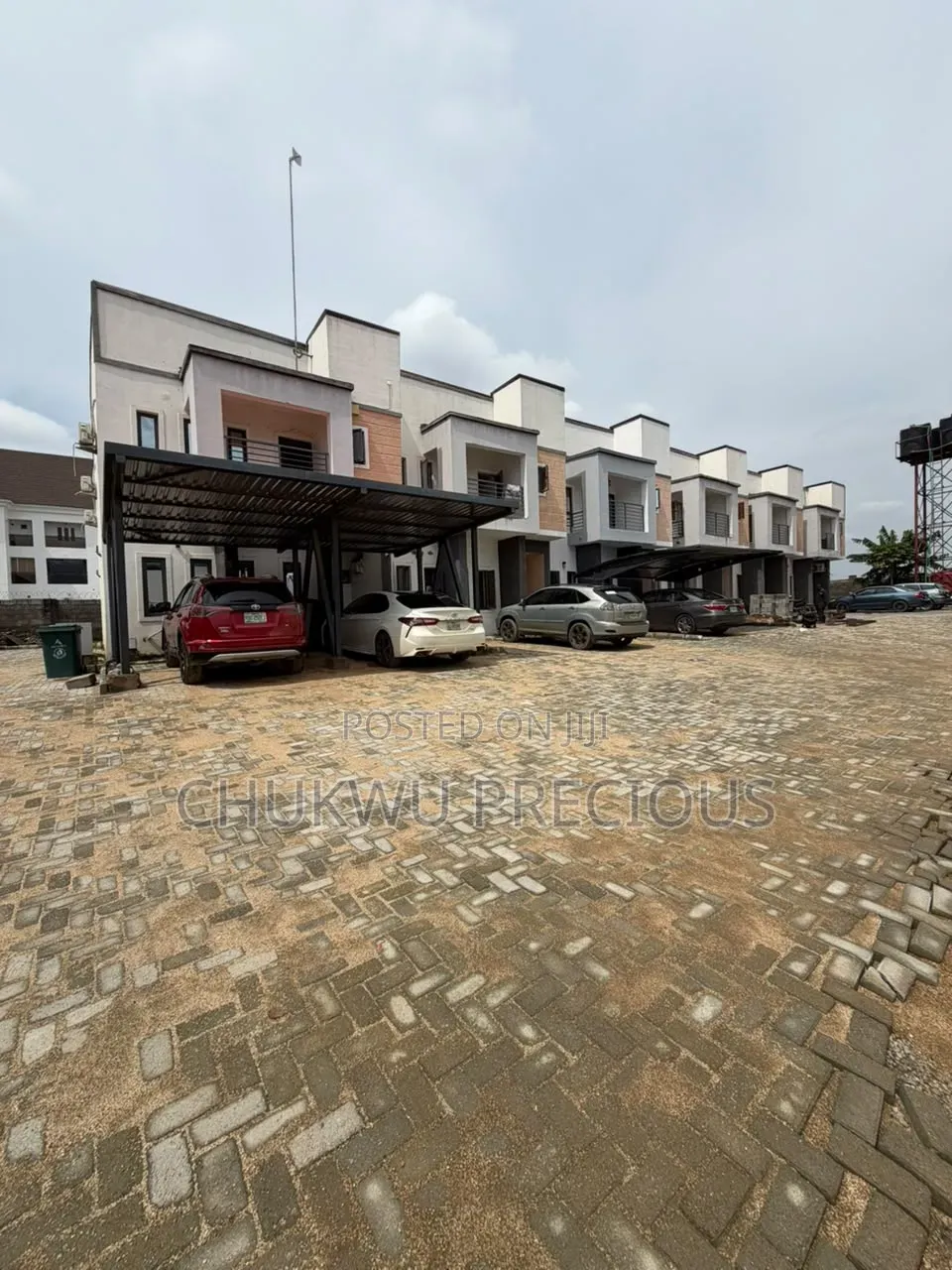 4bdrm Townhouse/Terrace in Happy Place, Mbora for sale in Mbora