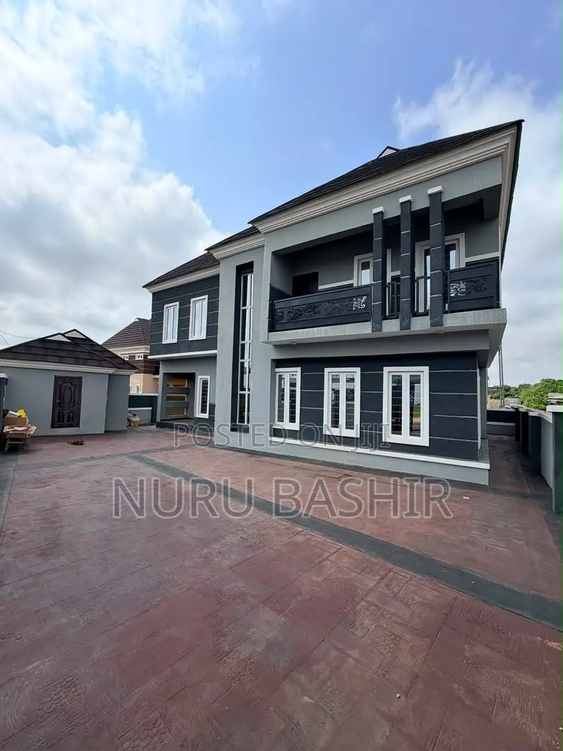 Furnished 5bdrm Duplex in Bashorun Housing, Akobo for sale in Akobo