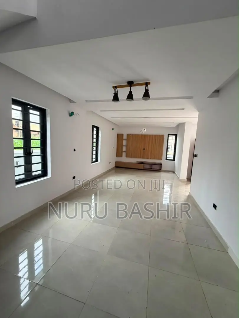 Furnished 4bdrm Duplex in Carlton Gate Estate, Akobo for sale in Akobo
