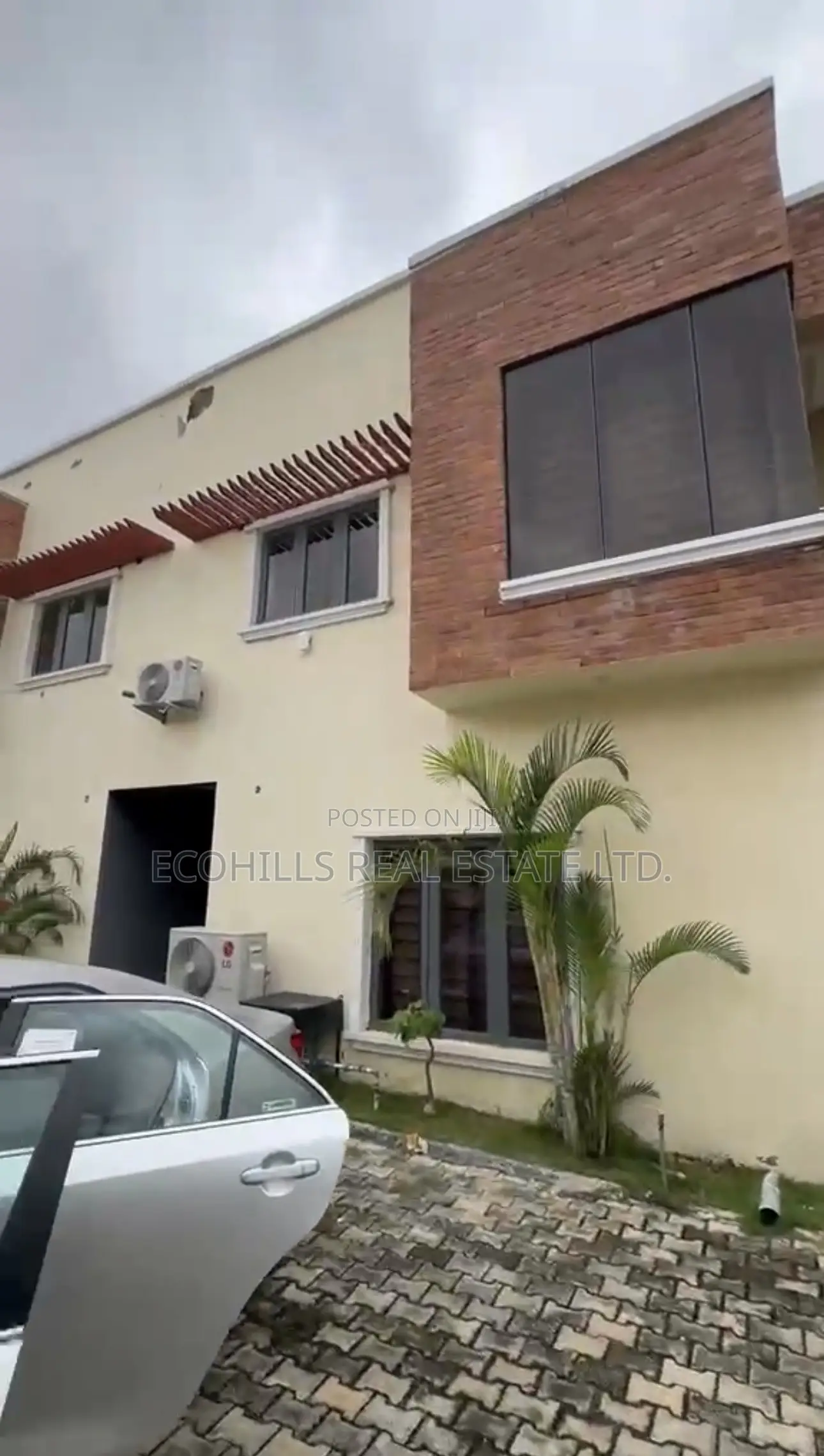 Furnished 4bdrm Townhouse/Terrace in Katampe Extension for sale in Katampe Extension