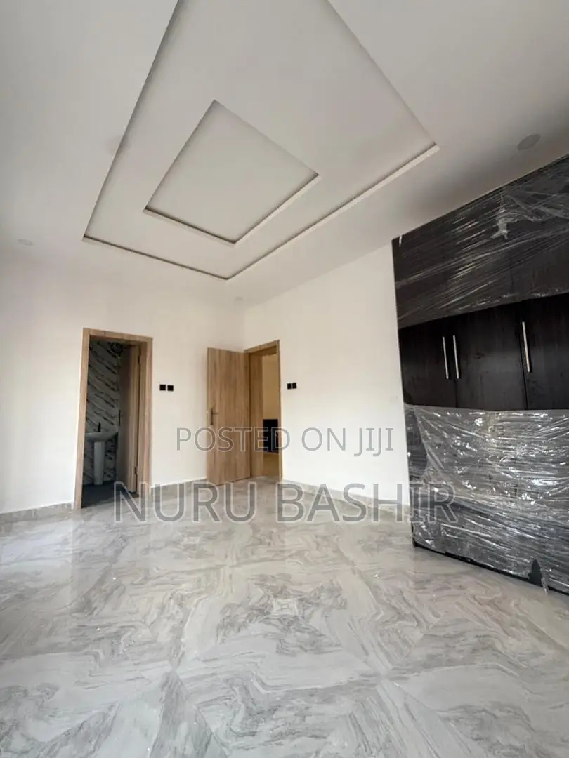 Furnished 5bdrm Duplex in Bashorun Housing, Akobo for sale in Akobo