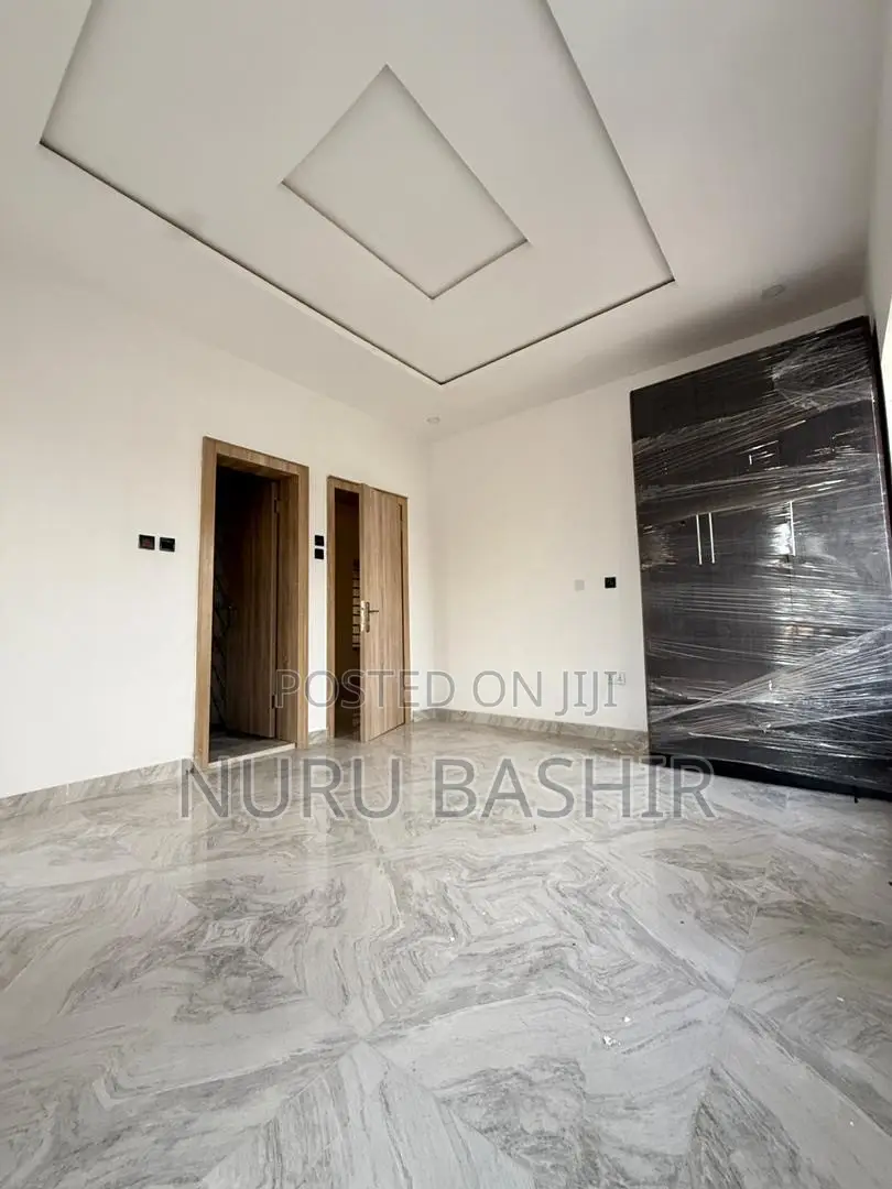 Furnished 5bdrm Duplex in Bashorun Housing, Akobo for sale in Akobo
