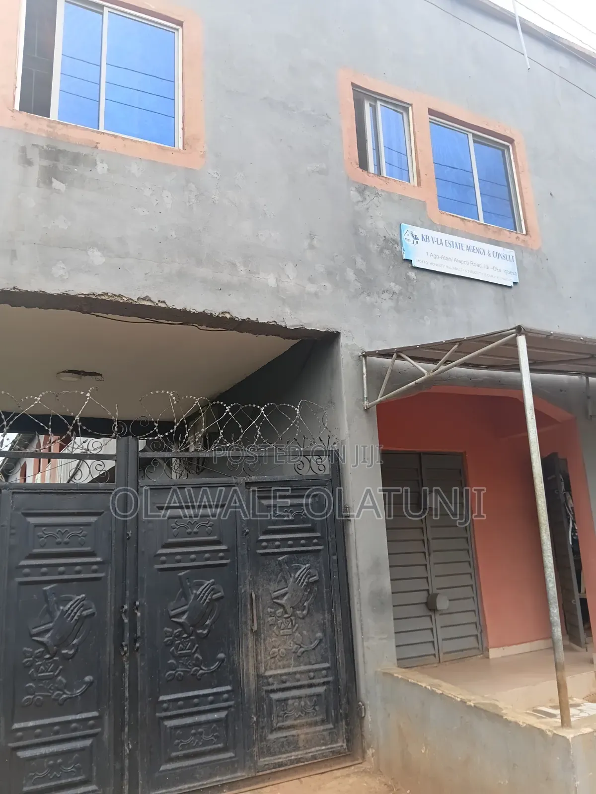 2bdrm Block of Flats in Idi Oke, Agbara-Igbesan for sale in Agbara-Igbesan