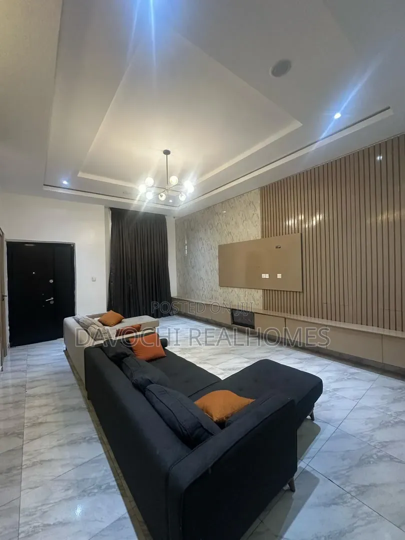 4bdrm Duplex in Ikota for rent in Ikota