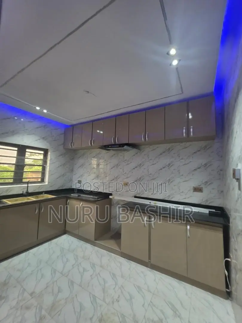 Furnished 3bdrm Bungalow in Elebu, Akala Express for sale in Akala Express