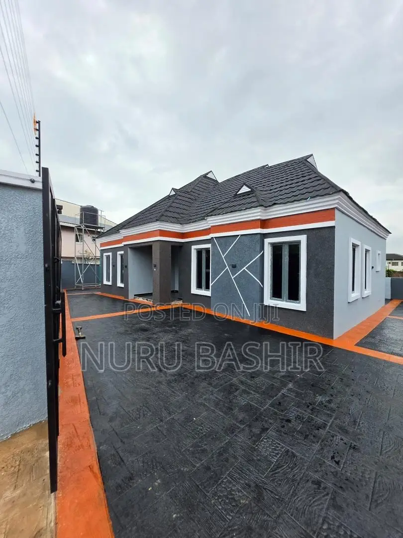 Furnished 3bdrm Bungalow in Elebu, Akala Express for sale in Akala Express