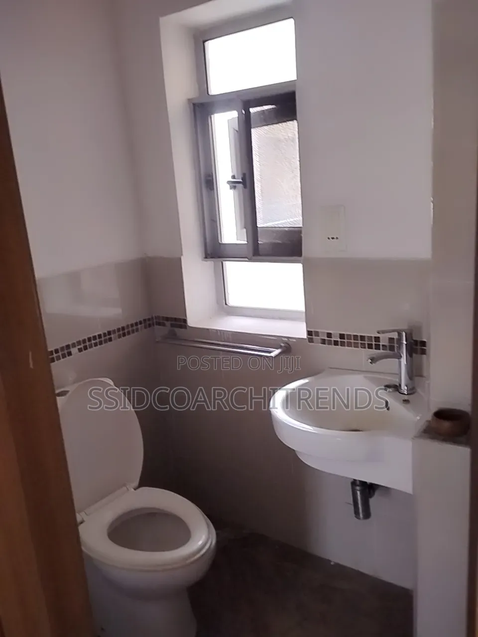 4bdrm Duplex in Call To Access, Ologolo for rent in Ologolo