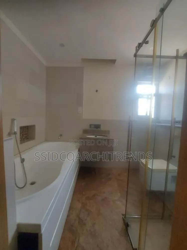 1bdrm Apartment in Call To Access, Ologolo for sale in Ologolo