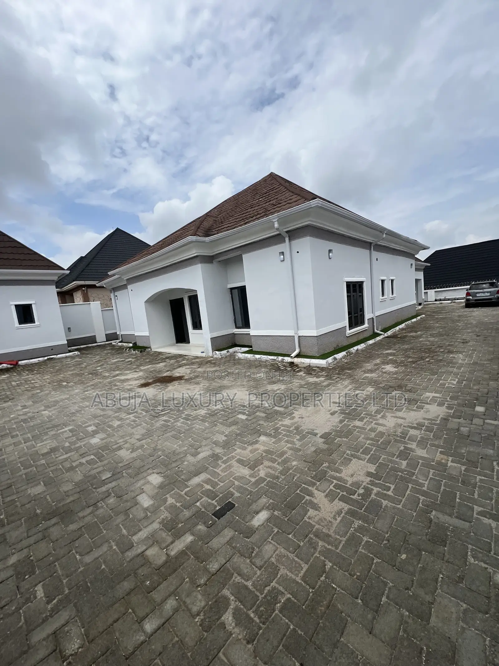 3bdrm Bungalow in Efab, Gwarinpa for rent in Gwarinpa
