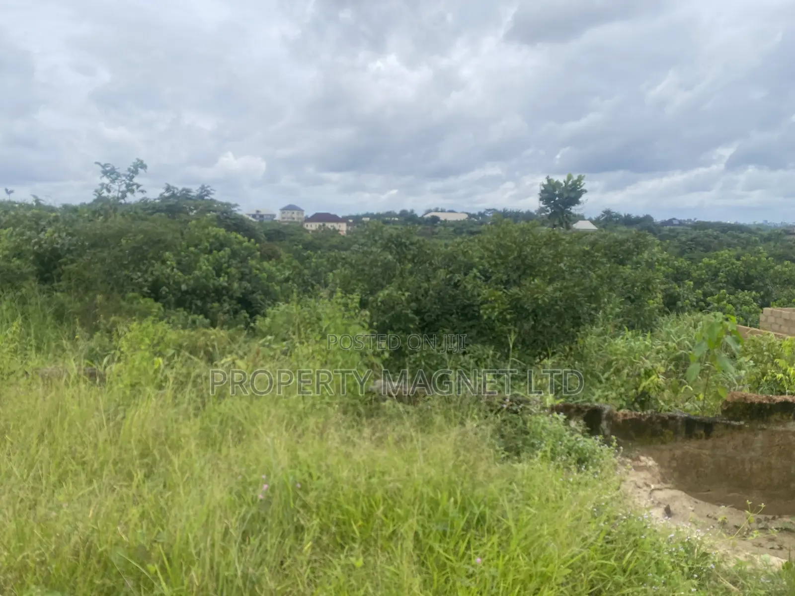 Distress 1 Plot for Sale at Bishop Newdo Estate in Umuahia