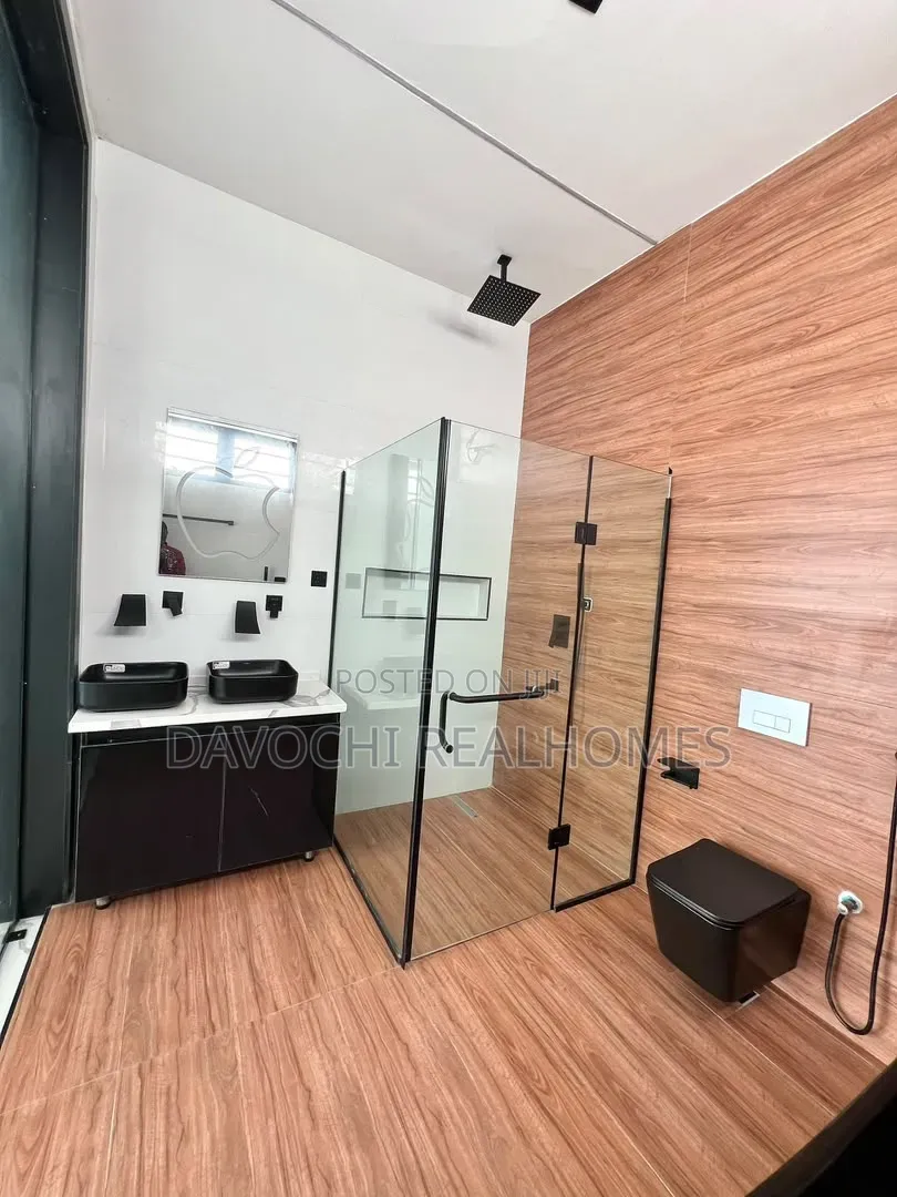 5bdrm Duplex in VGC / Ajah for sale in VGC / Ajah
