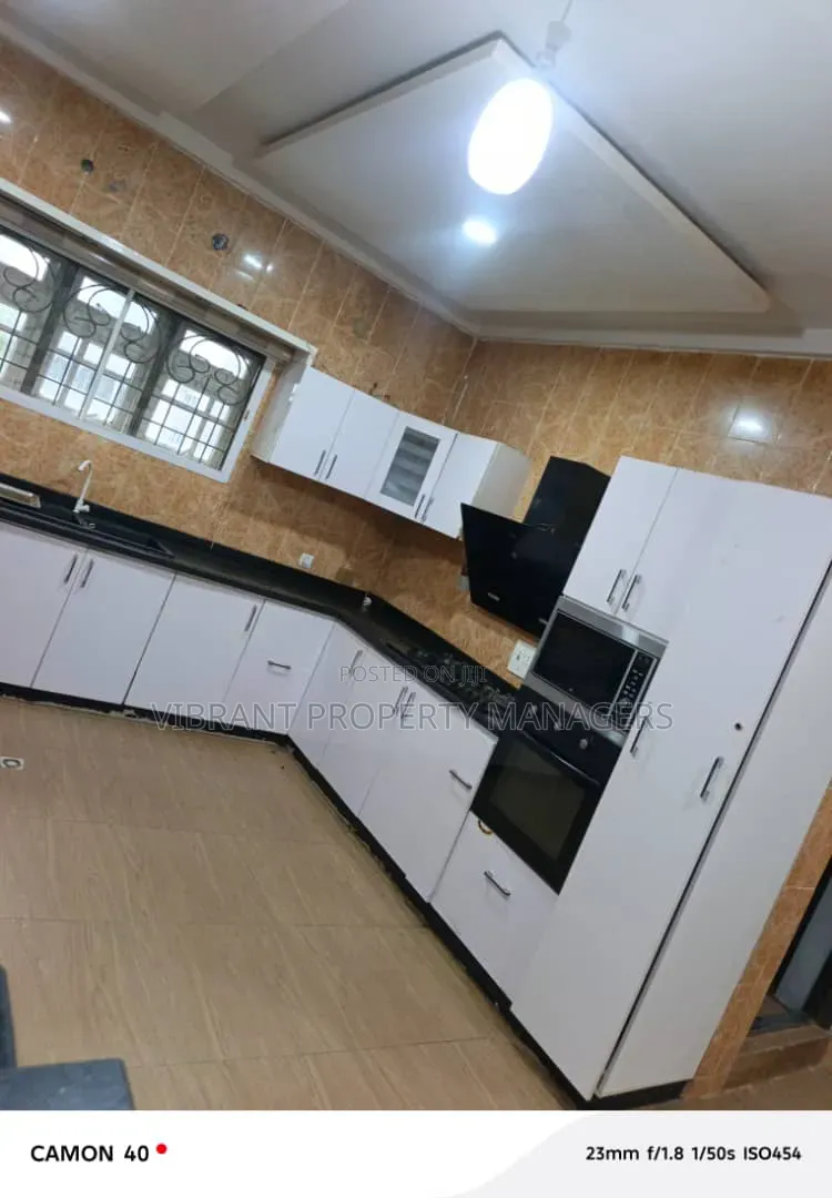 4bdrm Duplex in Makarfi Estate for rent in Kaduna / Kaduna State