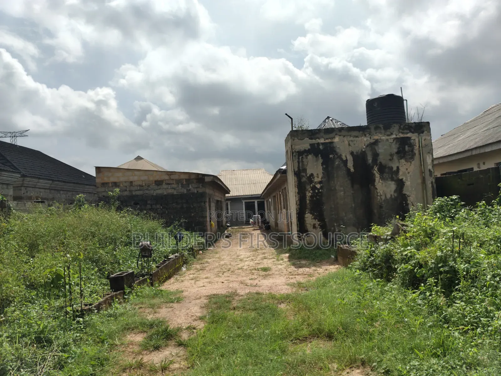 8bdrm Block of Flats in Epe for sale in Epe