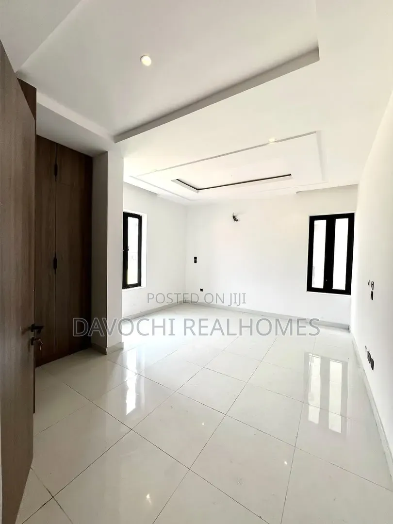 2bdrm Apartment in Lekki Phase 1 for sale in Lekki Phase 1