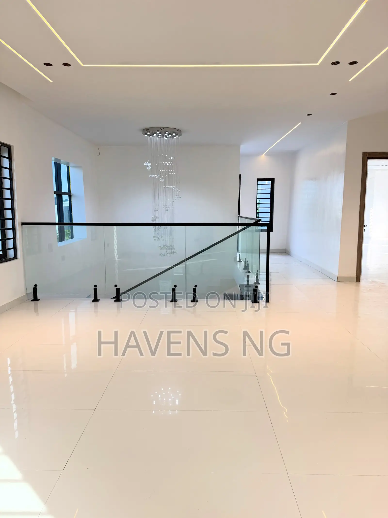 5bdrm Duplex in Life Camp for sale in Life Camp