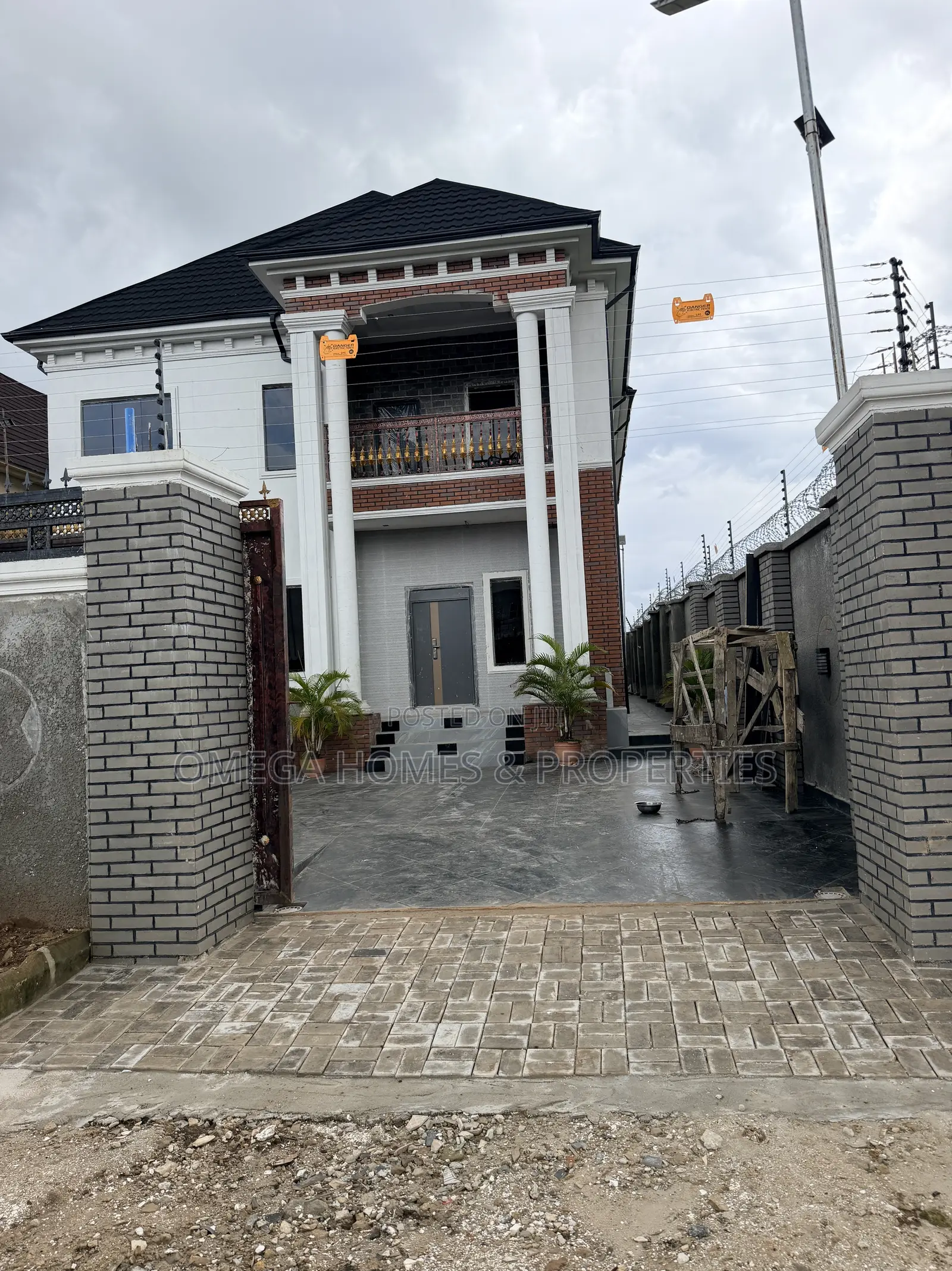6bdrm Duplex in Ibb Phase 2 Umuana for sale in Umuahia