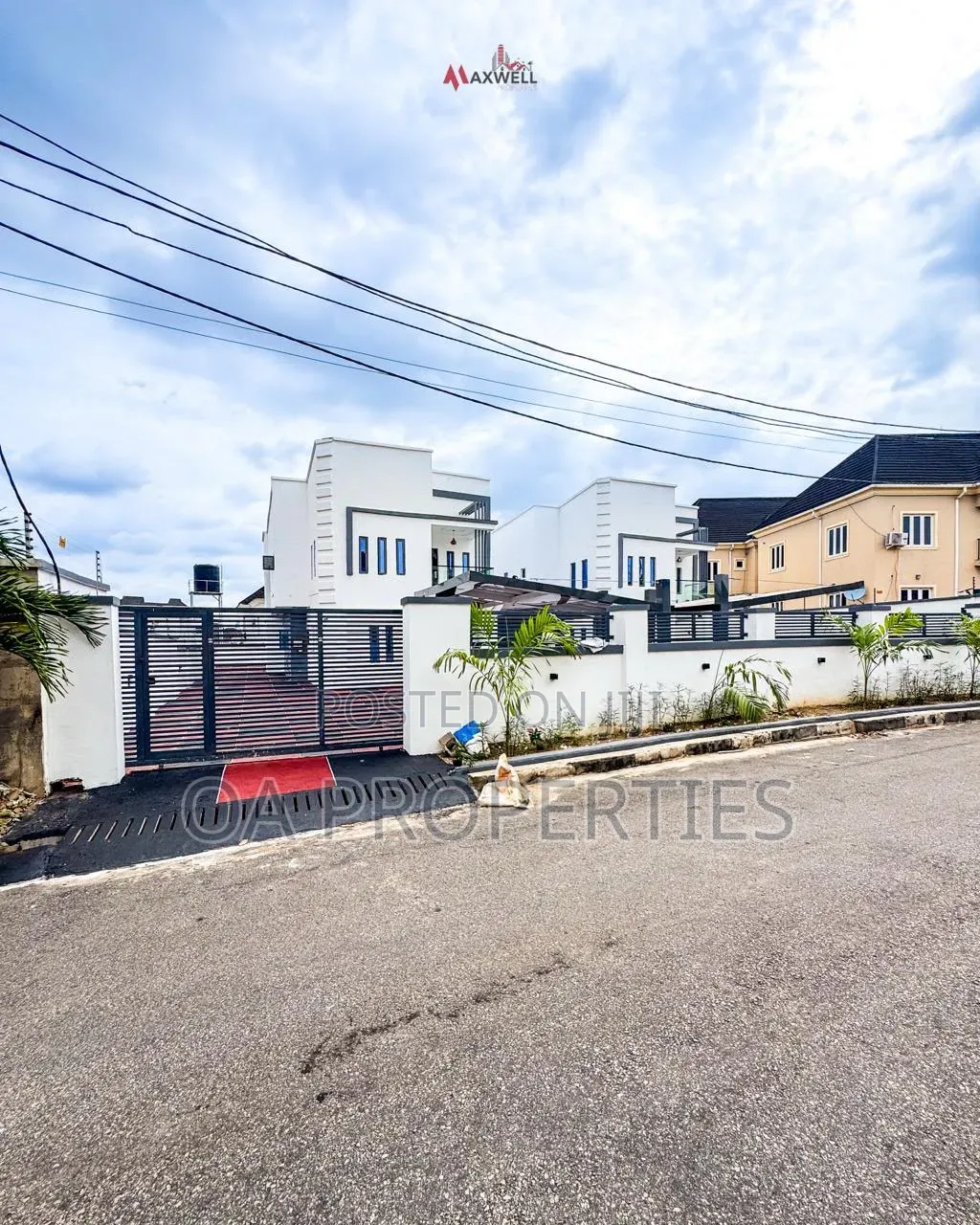 4bdrm Duplex in Kolapo Ishola Gra for sale in Akobo
