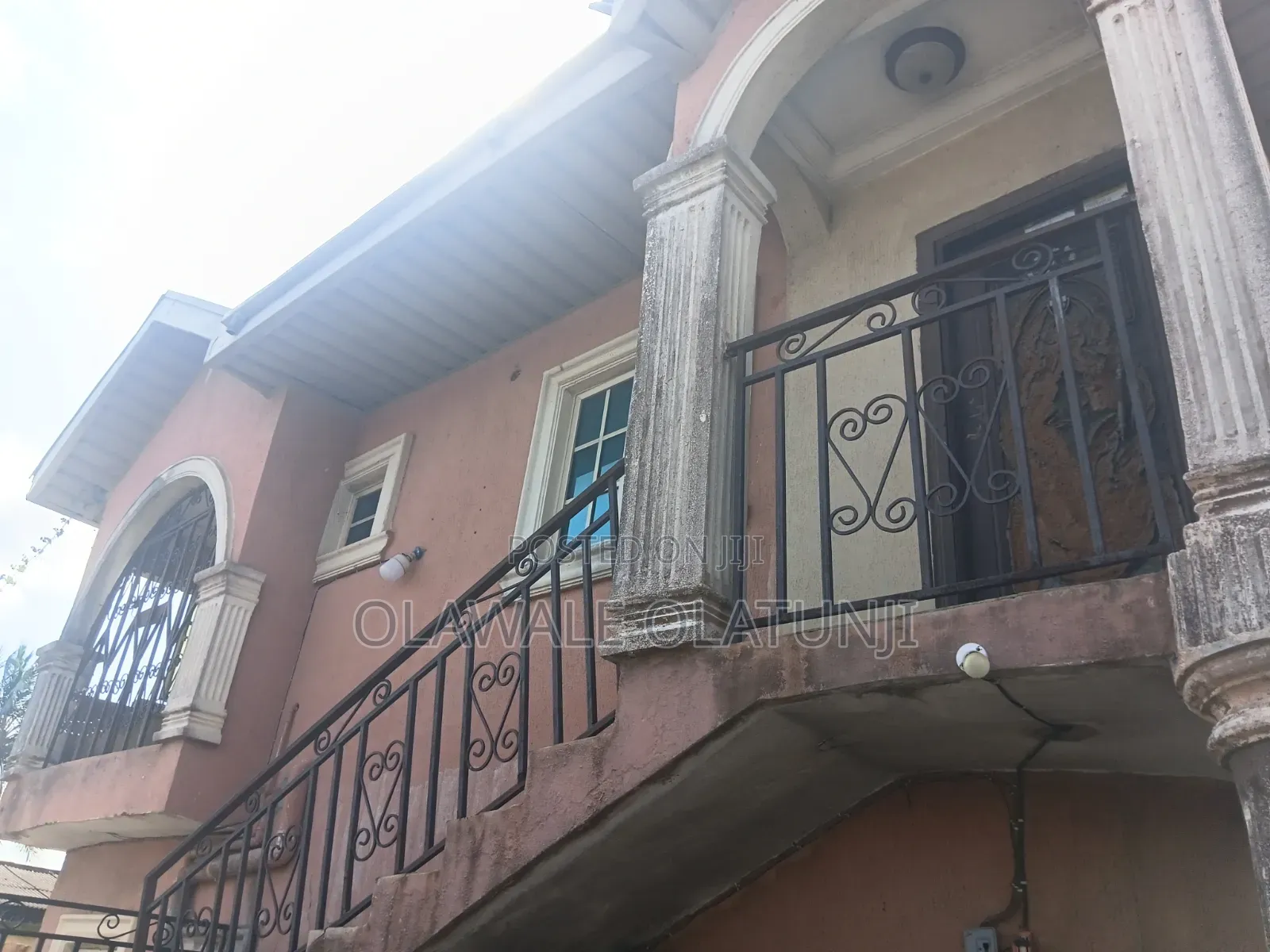 5bdrm Block of Flats in Morogbo, Agbara-Igbesan for sale in Agbara-Igbesan
