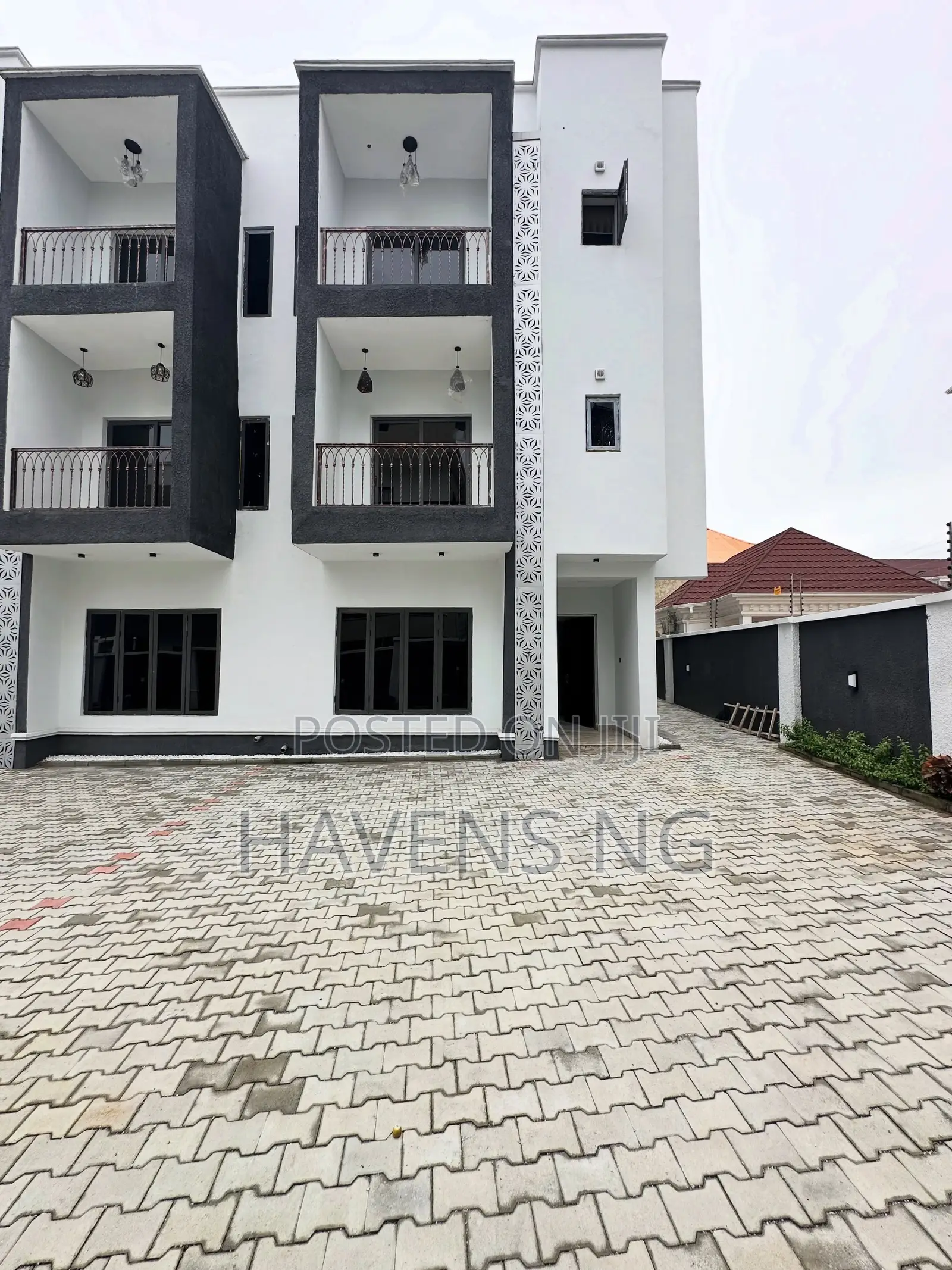 4bdrm Duplex in Jahi for sale in Jahi