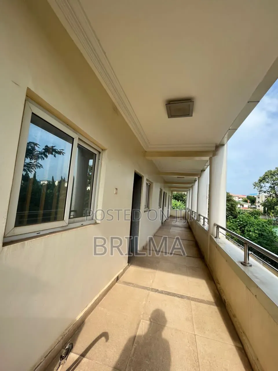 Plaza Complex in Utako for Sale in Utako