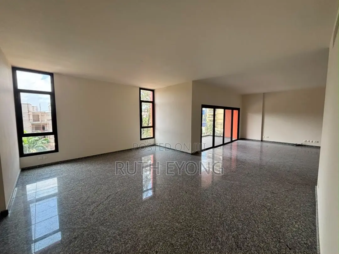 4bdrm Apartment in Oceans Parade, for rent in Banana Island