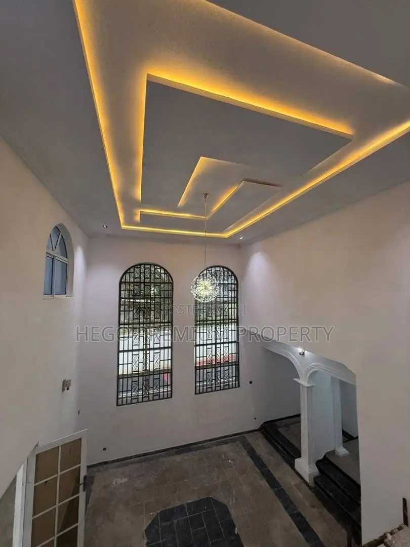 6bdrm Duplex in Ada George Estate, Obio-Akpor for sale in Obio-Akpor