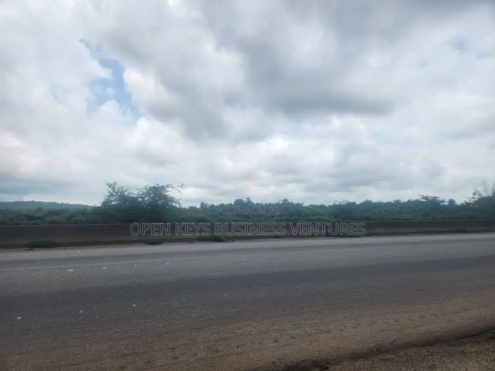 250 Acres of Industrial Land in Odo Ona