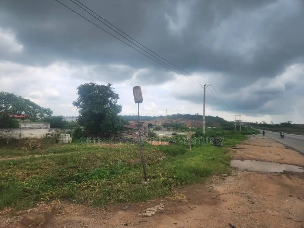 250 Acres of Industrial Land in Odo Ona