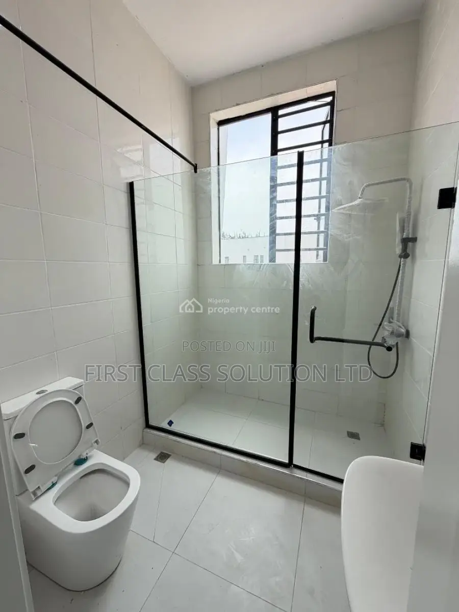 1bdrm Apartment in Ikota for sale in Ikota