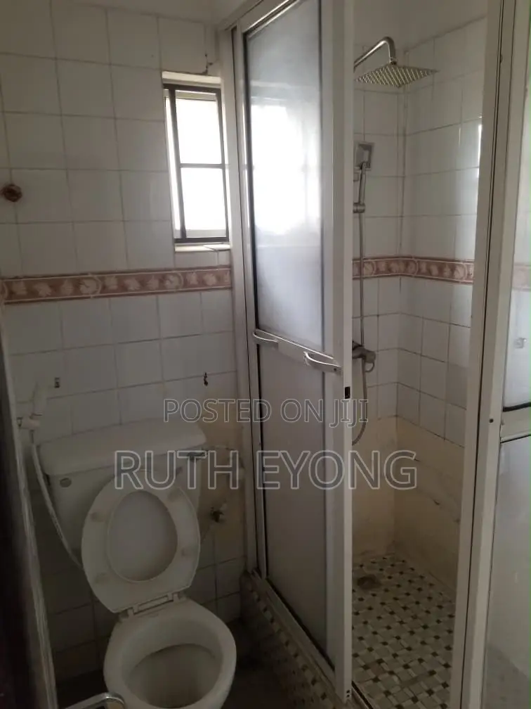 4bdrm Apartment in Oba Adeyinka Estate, Lekki Phase 1 for rent in Lekki Phase 1