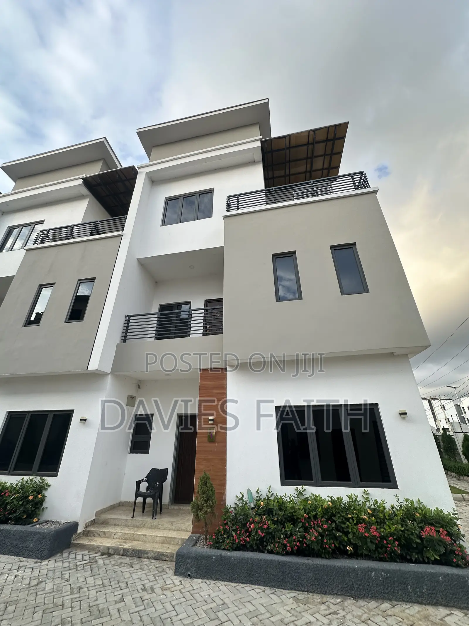 4bdrm Townhouse/Terrace in Jahi for sale in Jahi