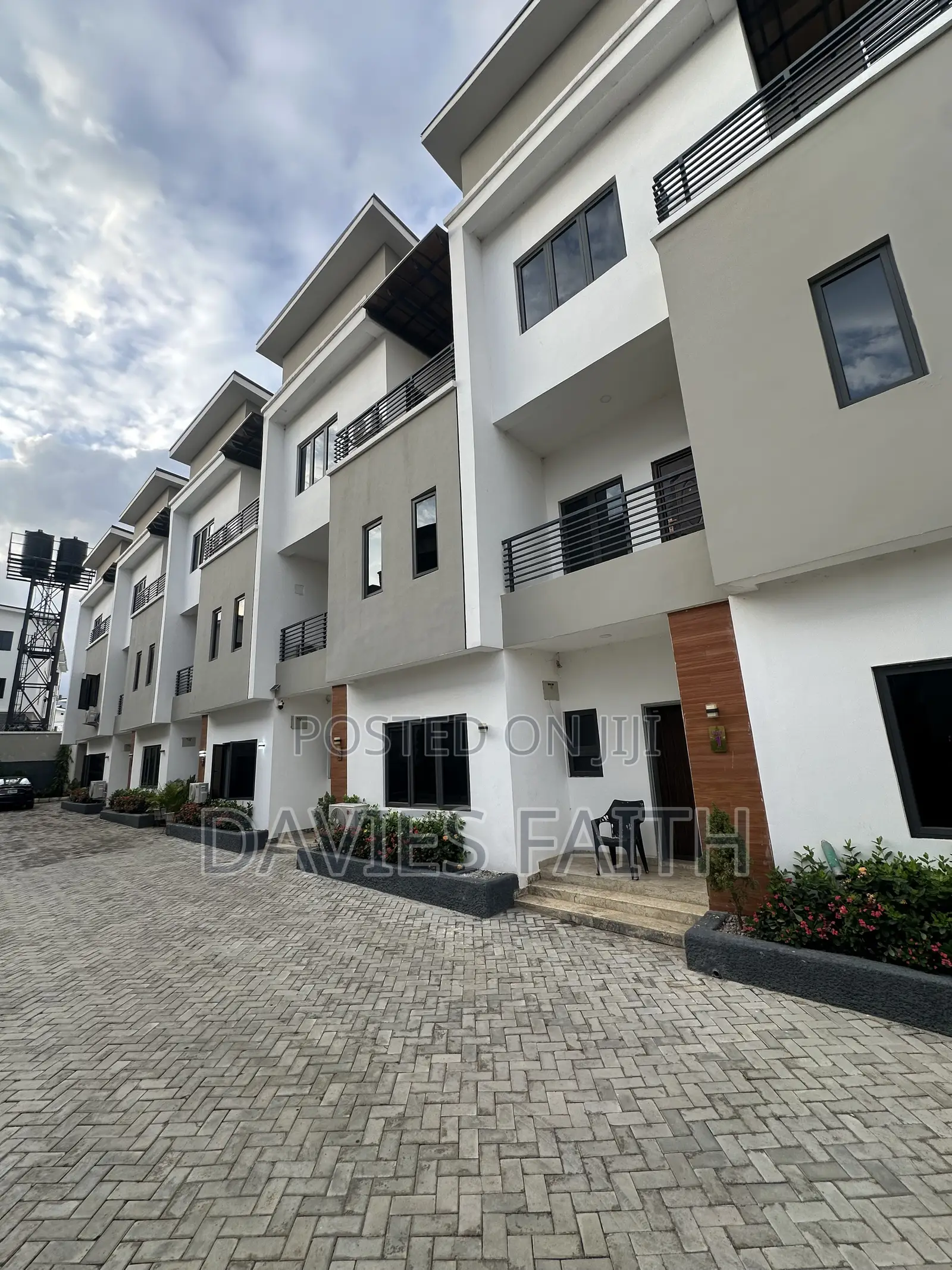 4bdrm Townhouse/Terrace in Jahi for sale in Jahi