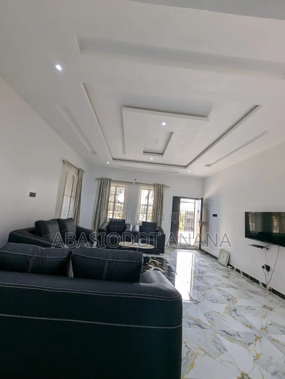 4bdrm Duplex in Oron Road Akpasak, Uyo for sale in Uyo