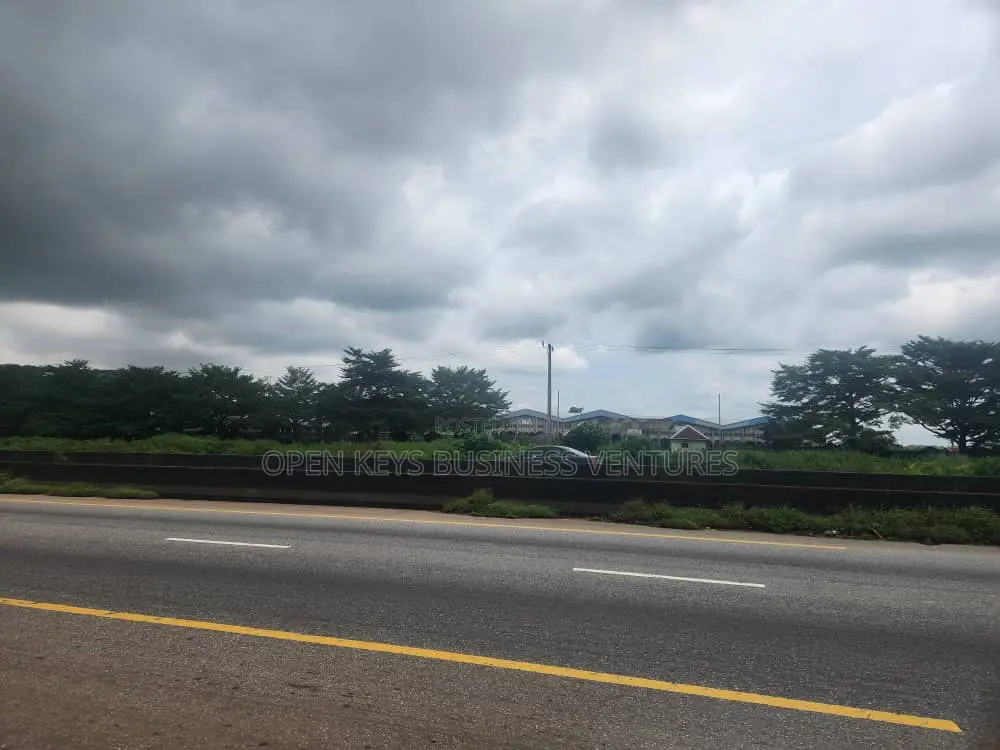 150 Acres of Industrial Land in Odo Ona