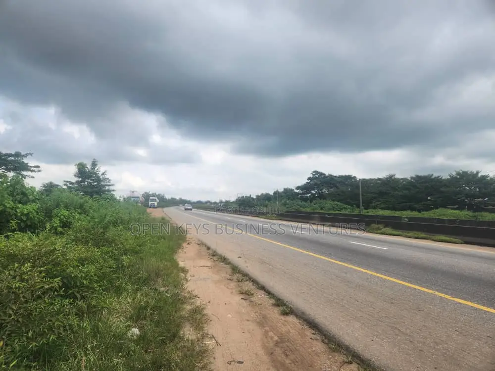 150 Acres of Industrial Land in Odo Ona