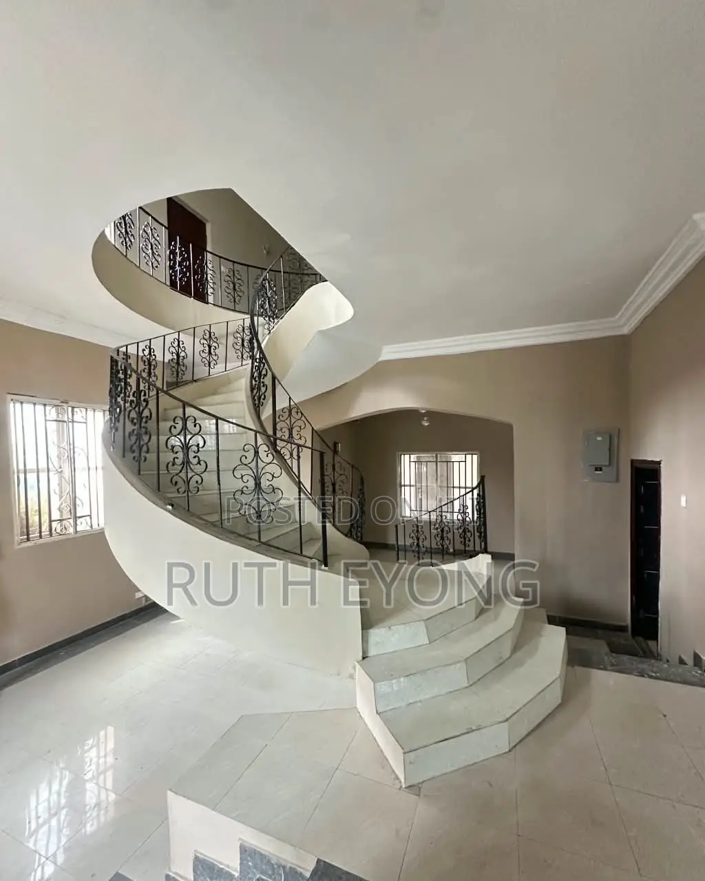 3bdrm Apartment in Off Babatunde, Lekki Phase 1 for sale in Lekki Phase 1